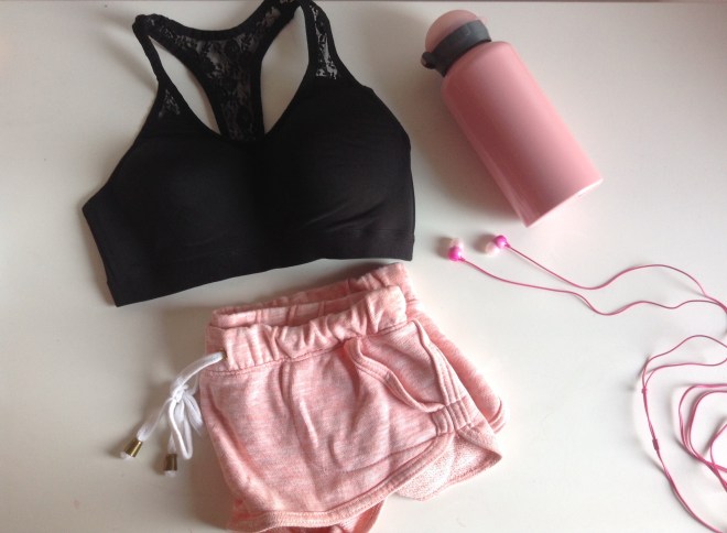 La tenue de sport d'une "girly" sportive