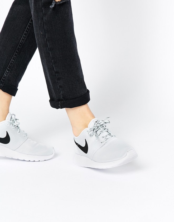 La tenue de sport d'une "girly" sportive !