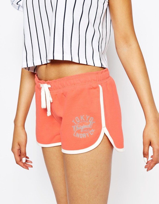 La tenue de sport d'une "girly" sportive !